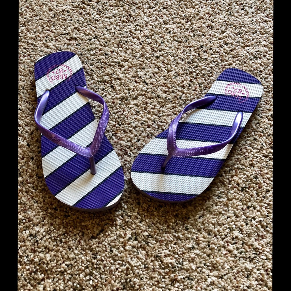 NWOT Aeropostale Flip Flops